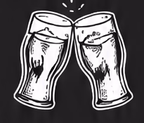 Zwei anstoßende Biergläser